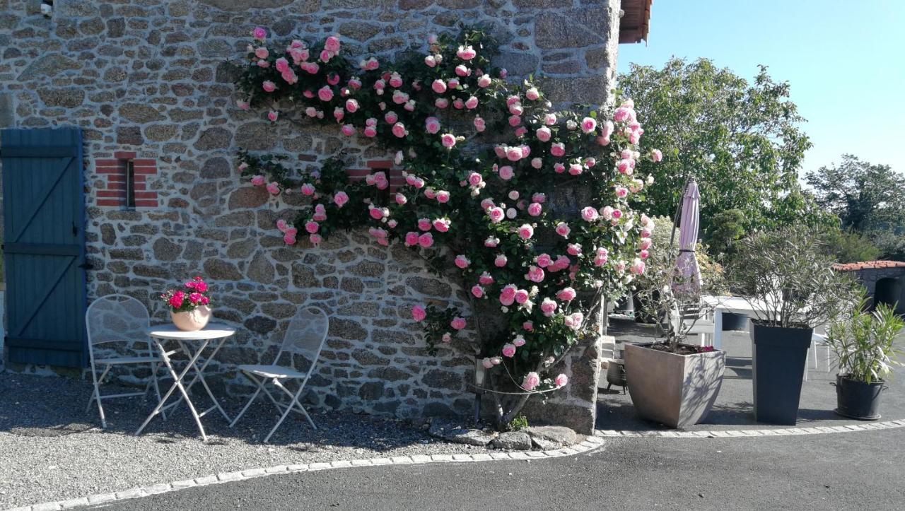 8 Le Chiron De La Roche 85130 Chanverrie La Verrie Luaran gambar